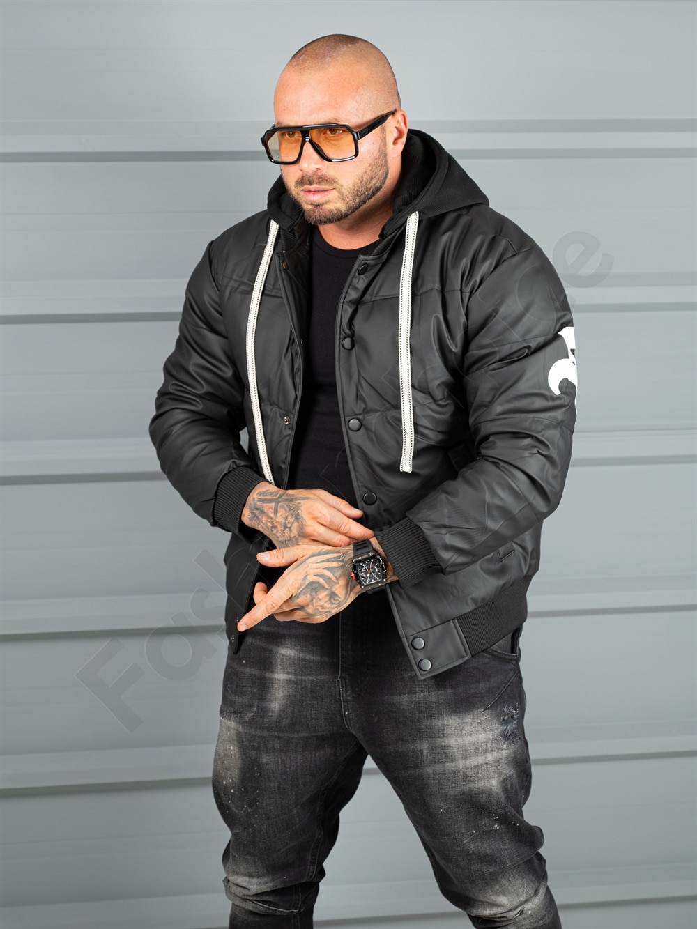Geaca bomber din material fas impermeabil cu aplicatie RESPECT-negru cod 2508