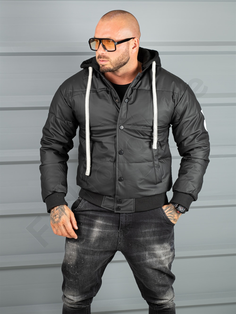 Geaca bomber din material fas impermeabil cu aplicatie RESPECT-negru cod 2508