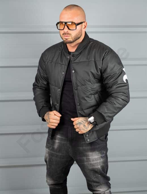 Geaca bomber din material fas impermeabil cu aplicatie RESPECT-negru cod 2508