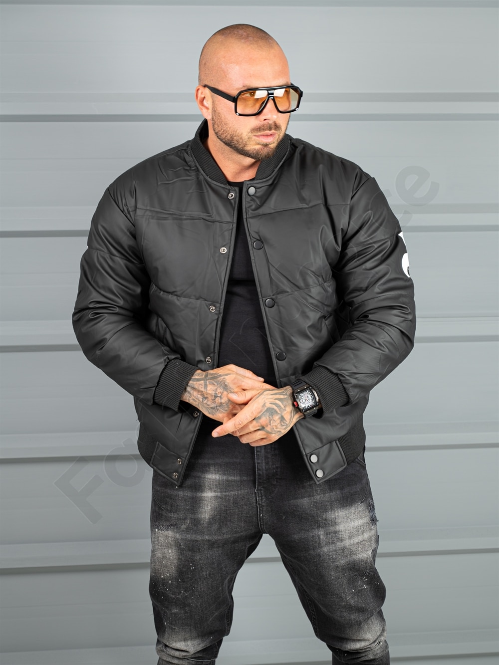 Geaca bomber din material fas impermeabil cu aplicatie RESPECT-negru cod 2508