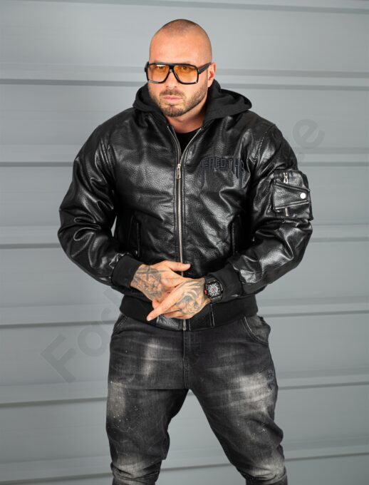 Geaca groasa bomber din piele eco cu gluga si aplicatie cod 270020