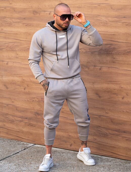 Compleu pentru barbati cu hanorac hoodie si imprimeuri ICON-moca cod 601-2