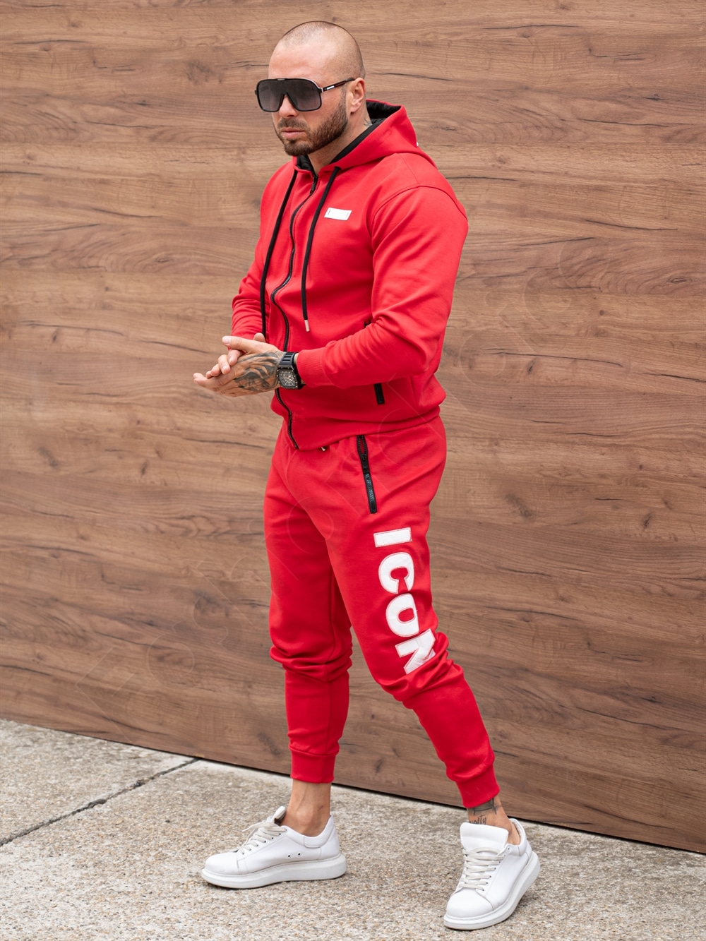 Compleu sport pentru barbati cu broderie ICON si gluga-rosu cod 602-1