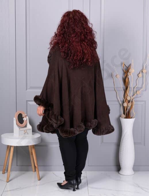 Pelerina maxi cocheta cu blana eco-ciocolata cod 293-1