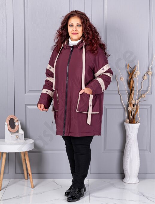 Geaca maxi groasa cu gluga si benzi decorative contrastante-burgundy cod 63163-2