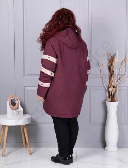 Geaca maxi groasa cu gluga si benzi decorative contrastante-burgundy cod 63163-2