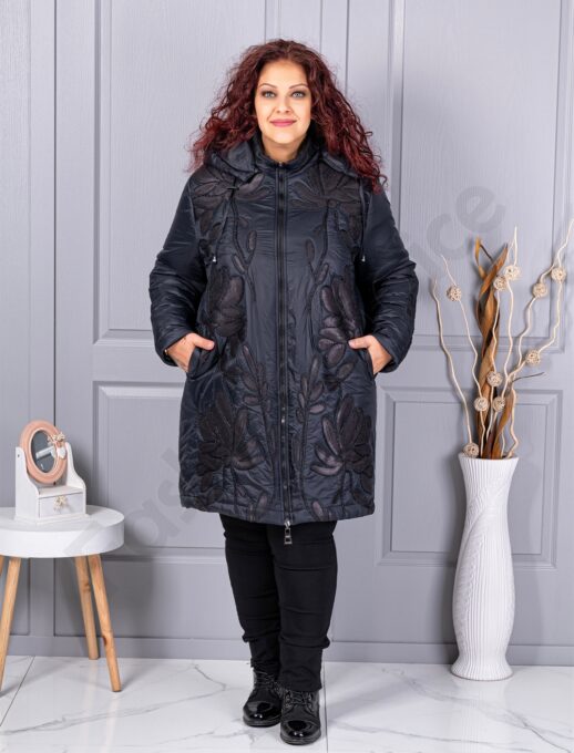 Geaca maxi pentru iarna cu gluga si aplicatie din paiete-negru cod 71399