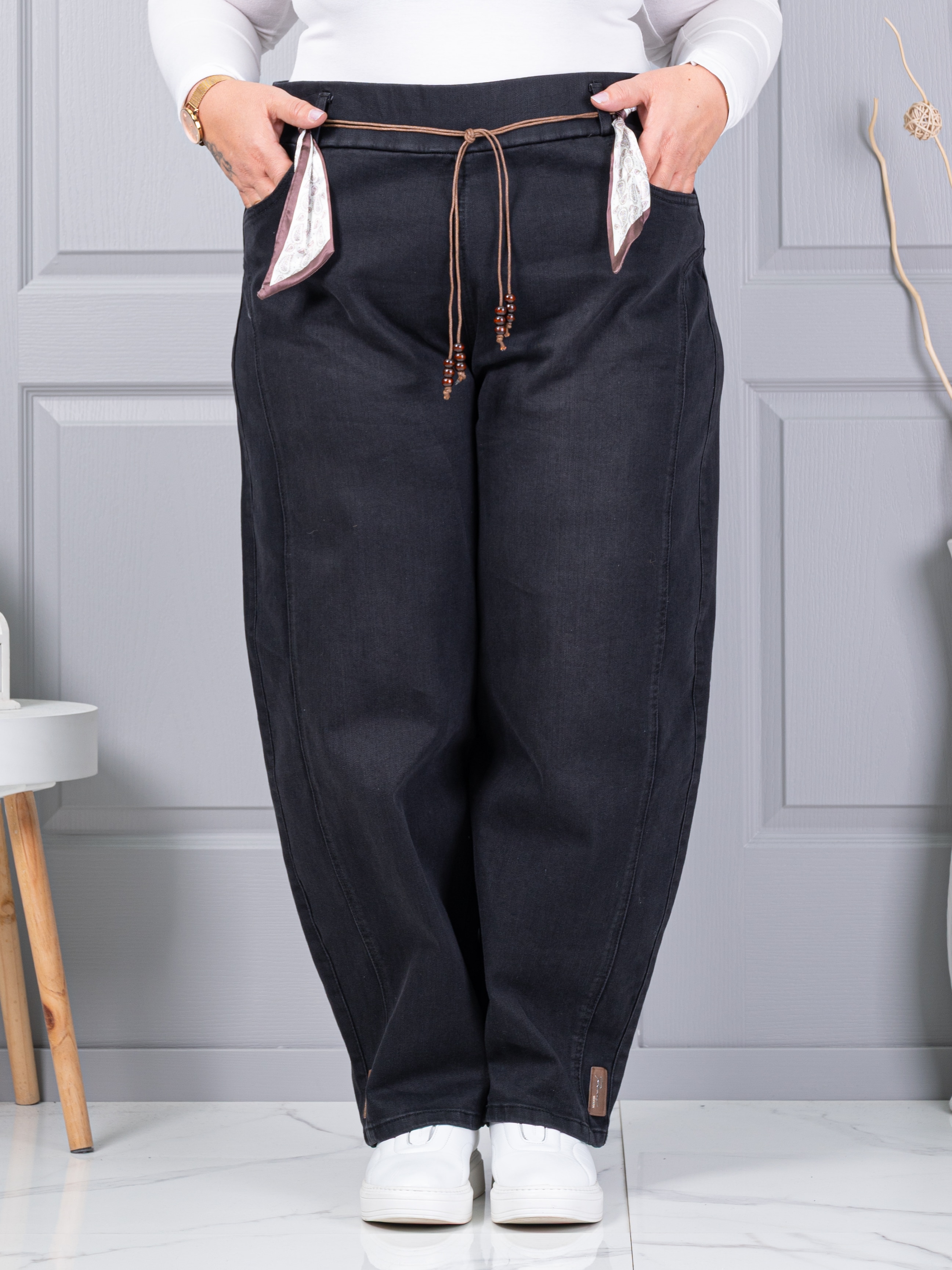 Blugi maxi de dama cu croi balloon si elastic in talie-negru cod 6040