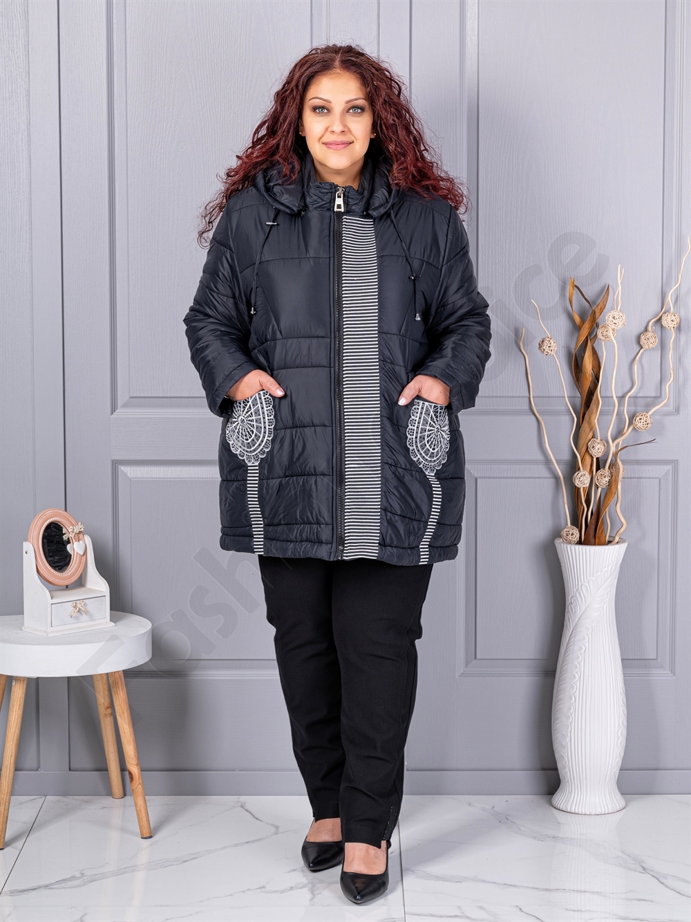 Geaca maxi groasa cu gluga si broderie cod 63261